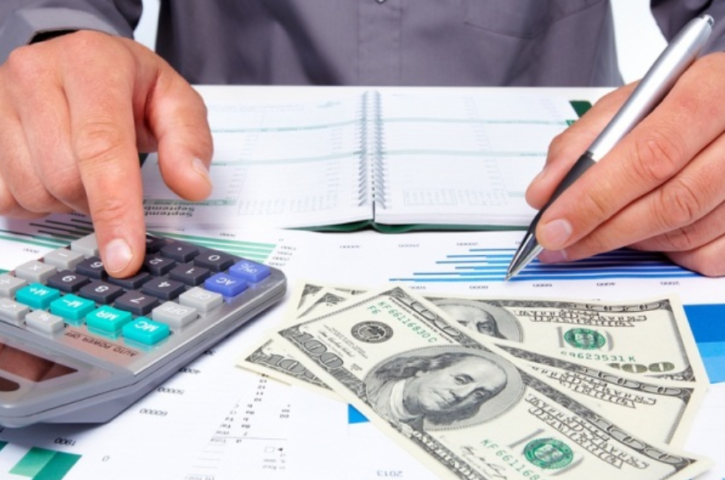 TRẢ LƯƠNG BẰNG TIỀN MẶT CÓ HỢP PHÁP KHÔNG?